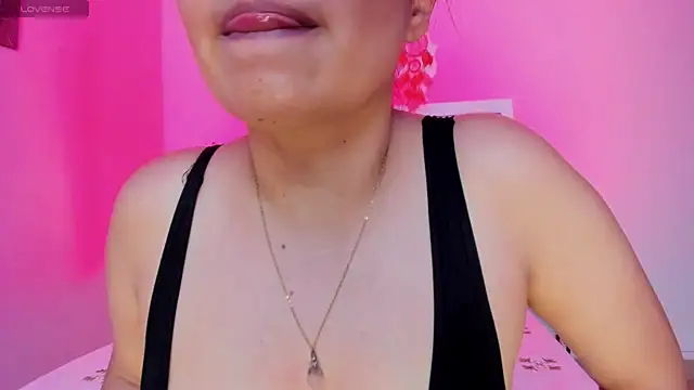 Sofia Walke1 online show from April 22, 8:50 pm