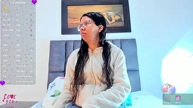 Vahiolet smith online show from April 22, 3:14 am