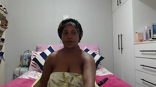 Amberbela online show from April 19, 3:23 pm