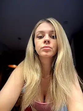 Love Bri online show from April 15, 12:17 pm