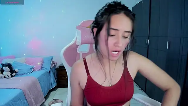 Tinylottie online show from October 24, 4:03 pm