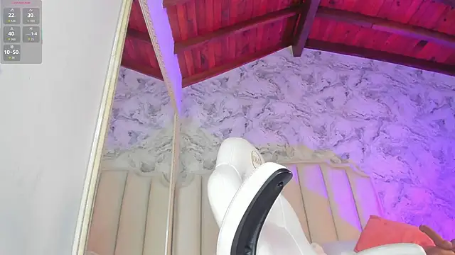 Pamela Moreno  online show from September 19, 8:08 pm