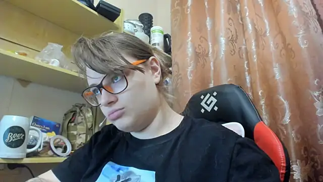 Seductive She Wolf online show from April 22, 6:16 pm