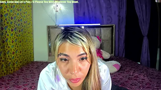 alanaanddaphne online show from June 4, 6:12 pm