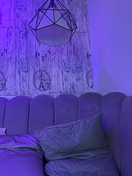 AbyThompson online show from April 28, 7:51 pm