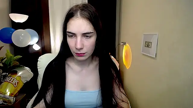 Snapshot of NikaStark_ chatting on October 4, 7:47 am NikaStark online show from October 4, 7:47 am
