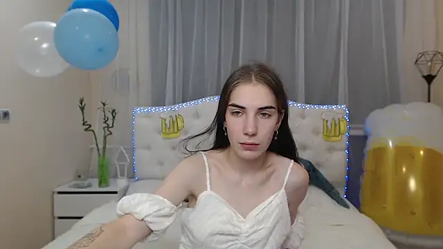Snapshot of NikaStark_ chatting on September 18, 7:07 am NikaStark online show from September 18, 7:07 am