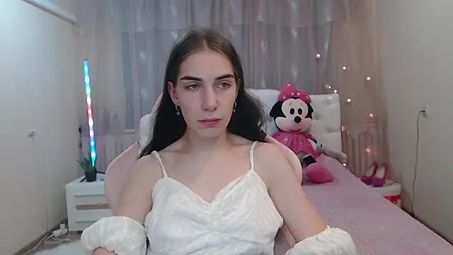 Snapshot of NikaStark_ chatting on September 16, 7:05 am NikaStark online show from September 16, 7:05 am