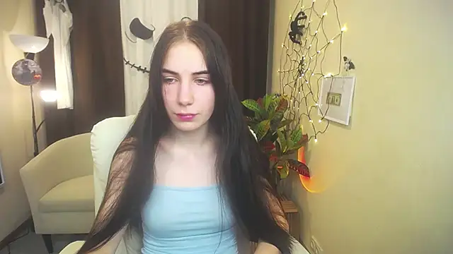 Snapshot of NikaStark_ chatting on October 21, 6:34 pm NikaStark online show from October 21, 6:34 pm