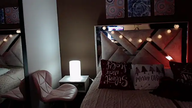 SophiaJoliebm online show from November 28, 4:48 am