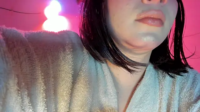 sweeet peach online show from April 27, 5:15 am