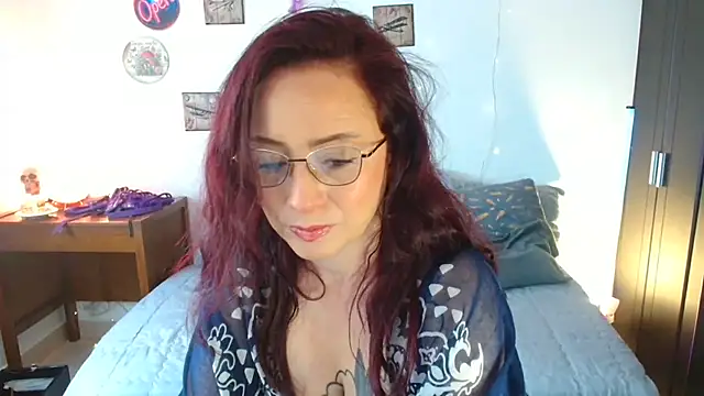 catalinamommyx online show from April 26, 4:49 pm