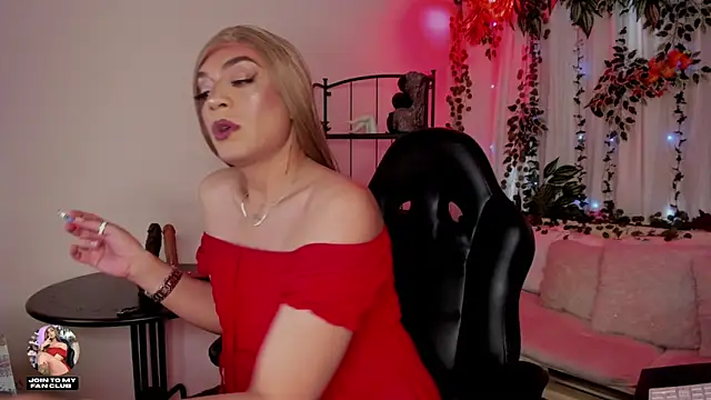 karol elegance  online show from April 23, 1:02 pm