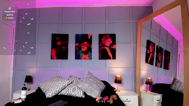 Elizabeth Santos online show from November 28, 7:22 am