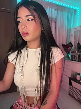 lina pink online show from June 19, 1:21 am