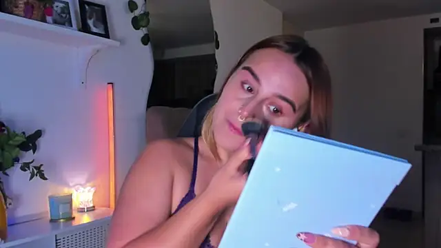 evy orange1 online show from March 3, 11:11 pm