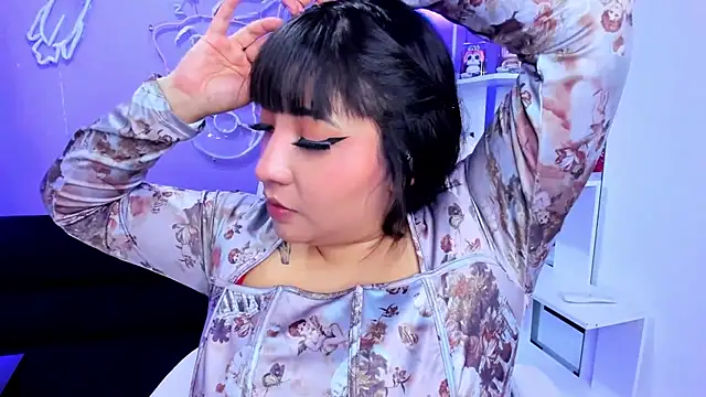 Emma monserrat online show from April 20, 11:13 am