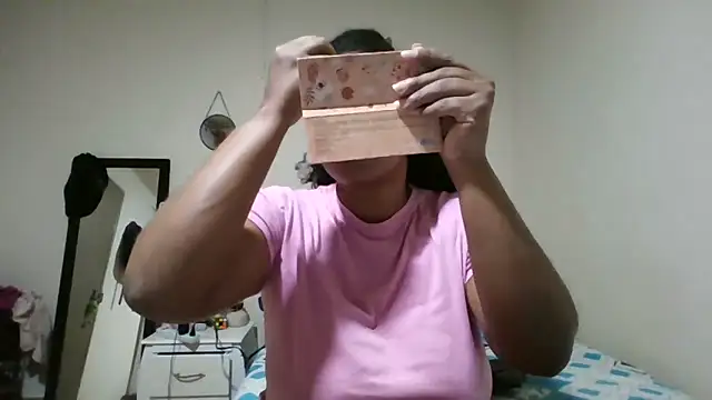 Ivon-09 online show from April 25, 1:03 pm