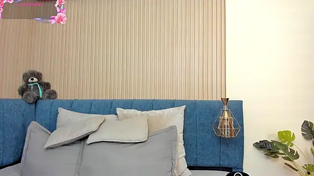 kathecute   online show from June 11, 1:38 am