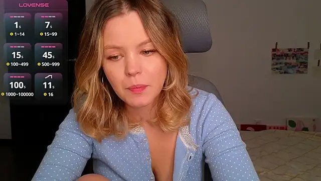 Snapshot of Milana15 chatting on September 25, 3:33 pm Milana15 online show from September 25, 3:33 pm