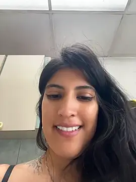 Afroditapoloo online show from April 24, 3:37 pm