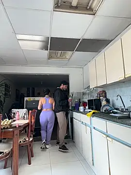 Afroditapoloo online show from April 28, 4:22 pm