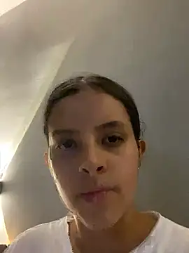 majosmith01 online show from April 20, 12:24 am