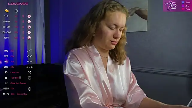 Snapshot of Margot_Ocean chatting on September 20, 5:39 am Margot Ocean online show from September 20, 5:39 am