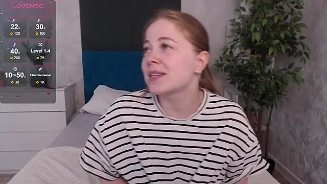 JennyyHot online show from February 14, 8:27 am