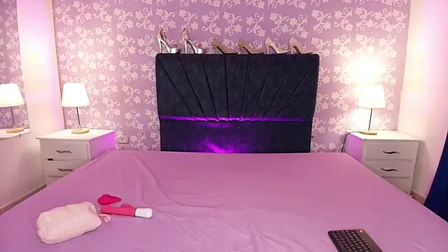 BritneySweet  online show from June 5, 7:42 pm