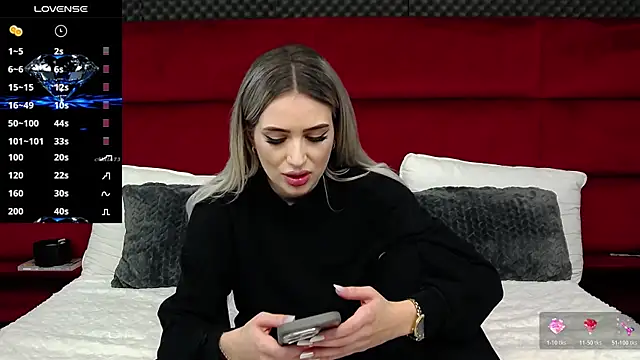 MinnieMe online show from October 22, 7:30 pm