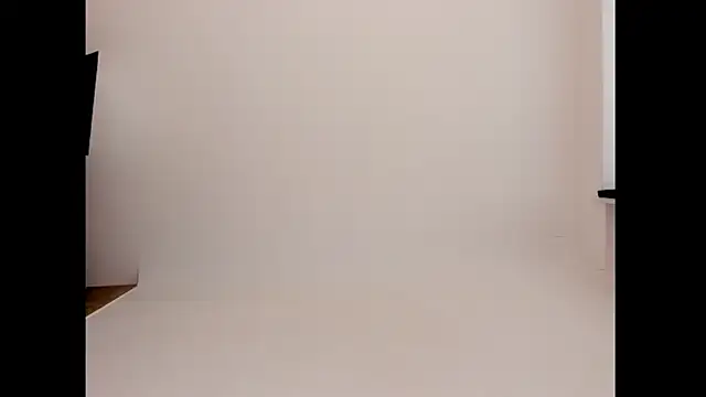 YourSuperModel online show from April 23, 10:01 am