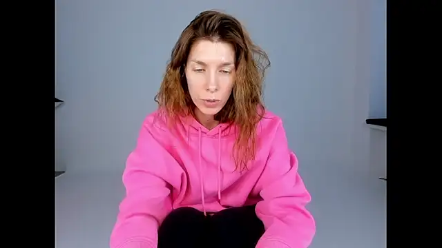 YourSuperModel online show from April 28, 3:16 pm