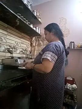 Kavya kapoor online show from April 21, 3:35 am