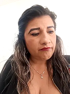 Hannahcandyy online show from April 24, 8:22 pm