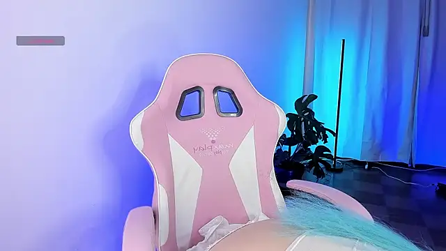 Kendall Bunnyy online show from April 20, 9:29 pm