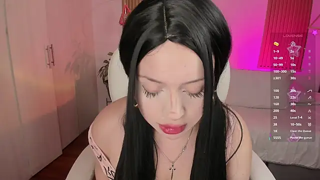 Kendall Bunnyy online show from November 10, 9:32 pm