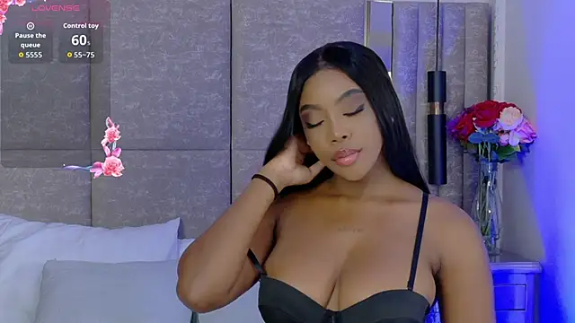 Lola King online show from April 14, 1:05 am