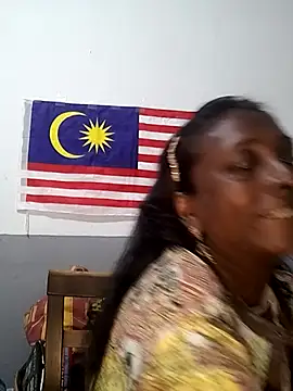Snapshot of mamakarma1403 chatting on October 9, 1:37 pm mamakarma1403 online show from October 9, 1:37 pm