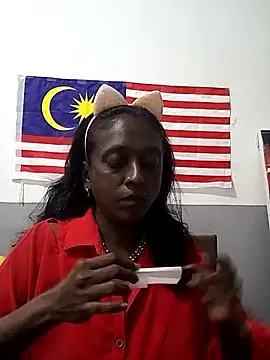 Snapshot of mamakarma1403 chatting on September 19, 11:42 am mamakarma1403 online show from September 19, 11:42 am