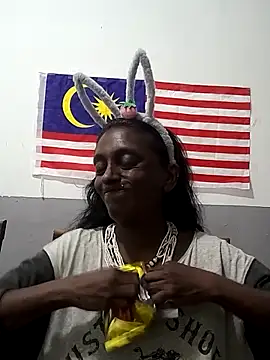 Snapshot of mamakarma1403 chatting on September 27, 2:57 pm mamakarma1403 online show from September 27, 2:57 pm