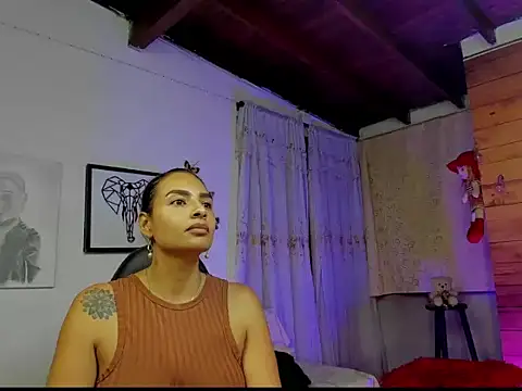 mykaelahoney online show from January 7, 6:39 am