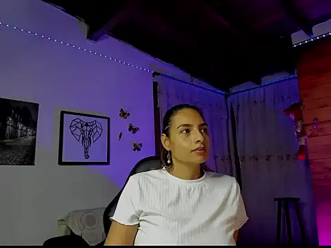 mykaelahoney online show from February 5, 1:08 am