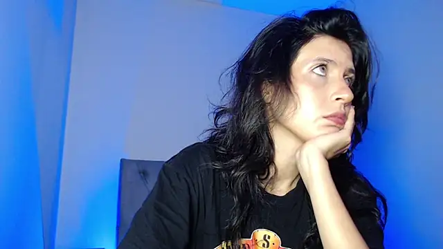 bellatrix25 online show from April 23, 3:36 pm