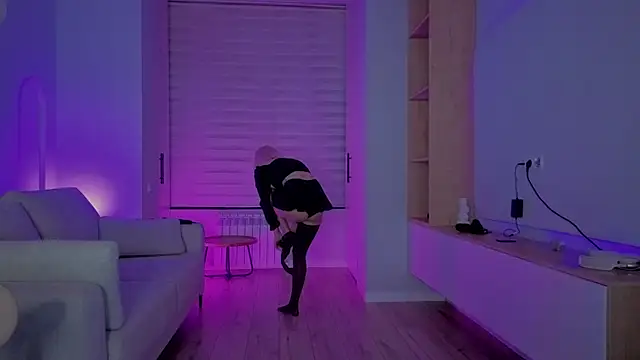 RileyMee online show from September 22, 12:47 pm