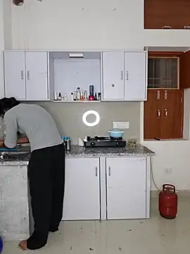 riya190 online show from April 23, 5:37 pm