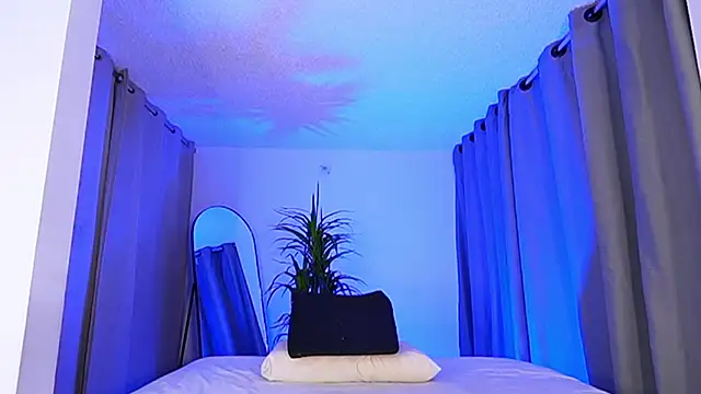 EviePhoenix online show from November 2, 1:09 am