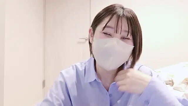 Mamu Mamu  online show from April 24, 12:30 pm