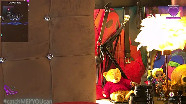 ZoeMesmerize online show from April 17, 6:37 am