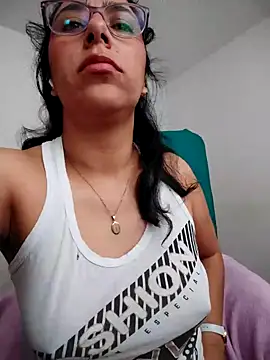 Im Alma  online show from July 25, 3:08 pm
